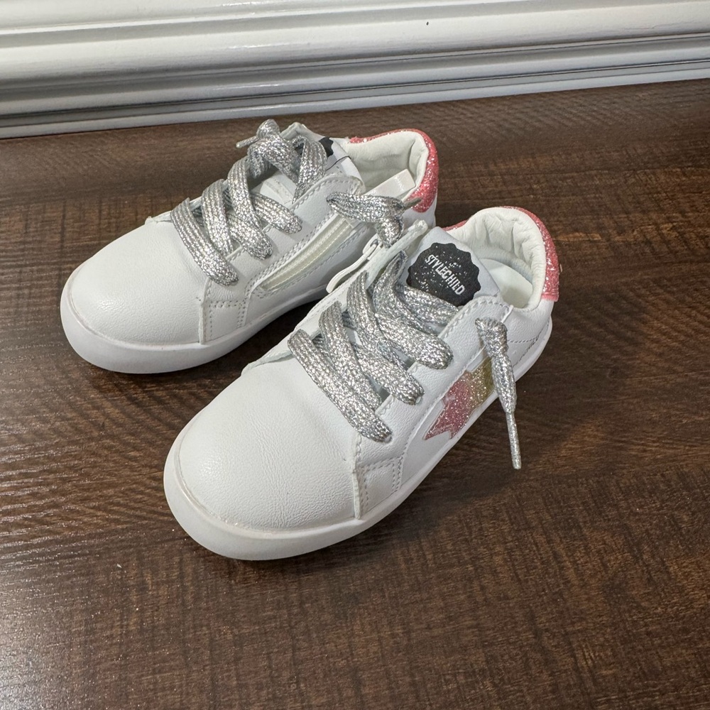 Style & Co. White and Pink Sneakers Casual Comfort